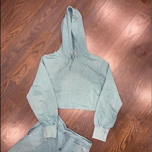 PrettyLittleThing Dark green washed hoodie